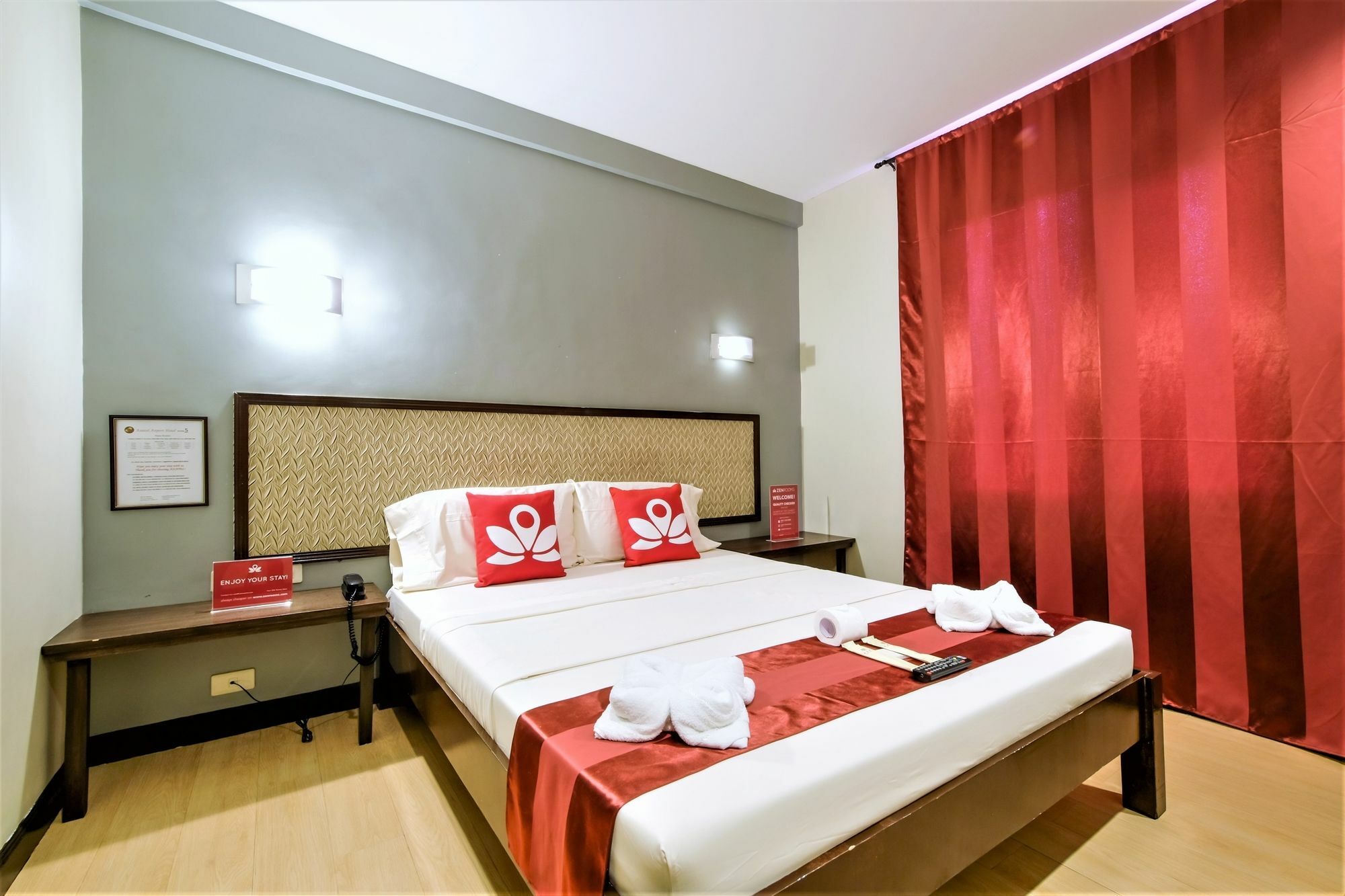 Zen Rooms Basic Aurora Πασάι Εξωτερικό φωτογραφία